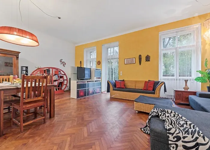 דירה 2 Bedroom Vintage Apartment, Garden, Near Schoenbrunn וינה